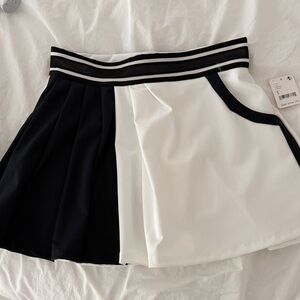 NWT Free People S Black and White Pleated Skirt